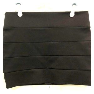 Black stretchy skirt